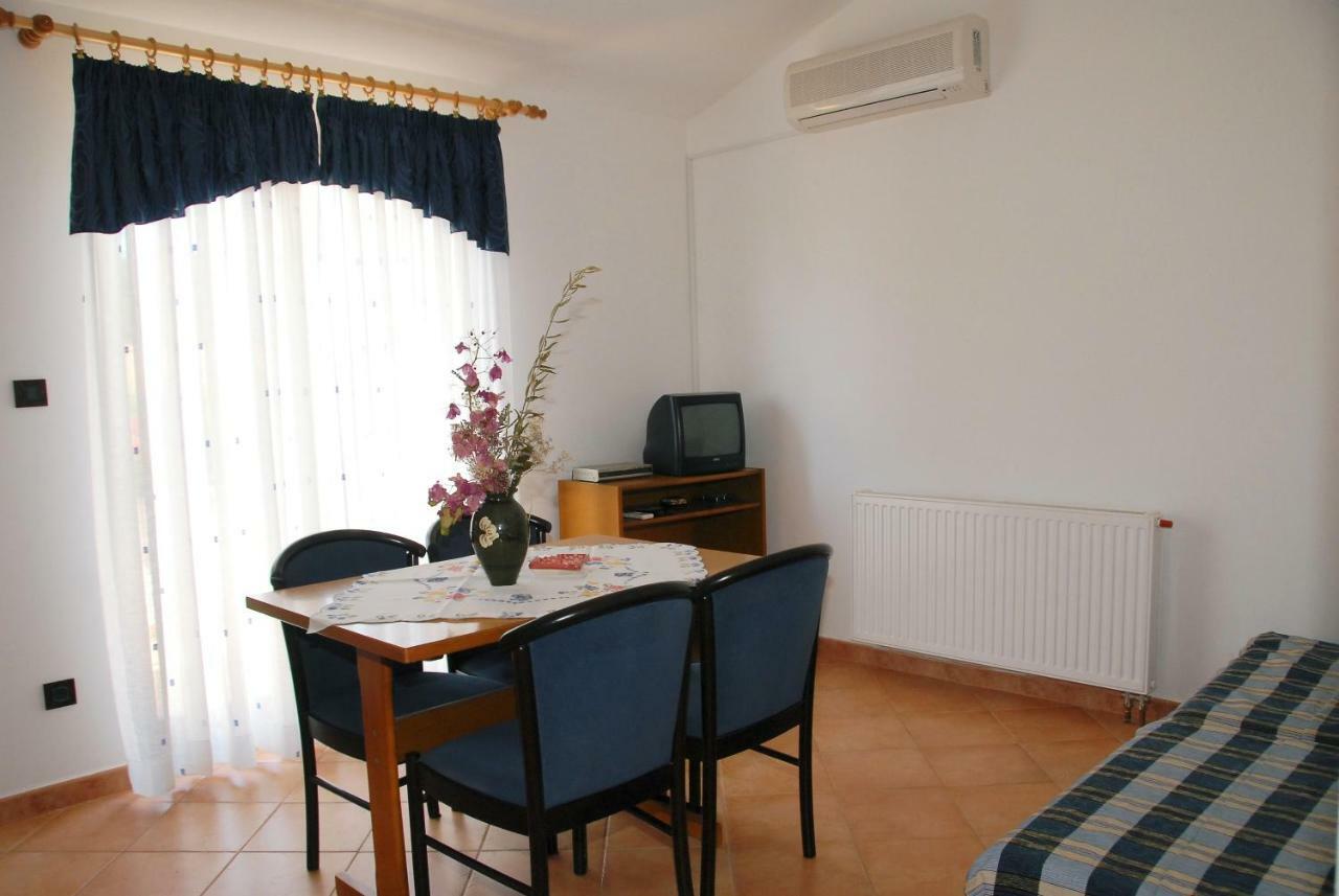 Apartmani Bauk Poreč Exterior foto
